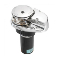 Preview: Lewmar V700
